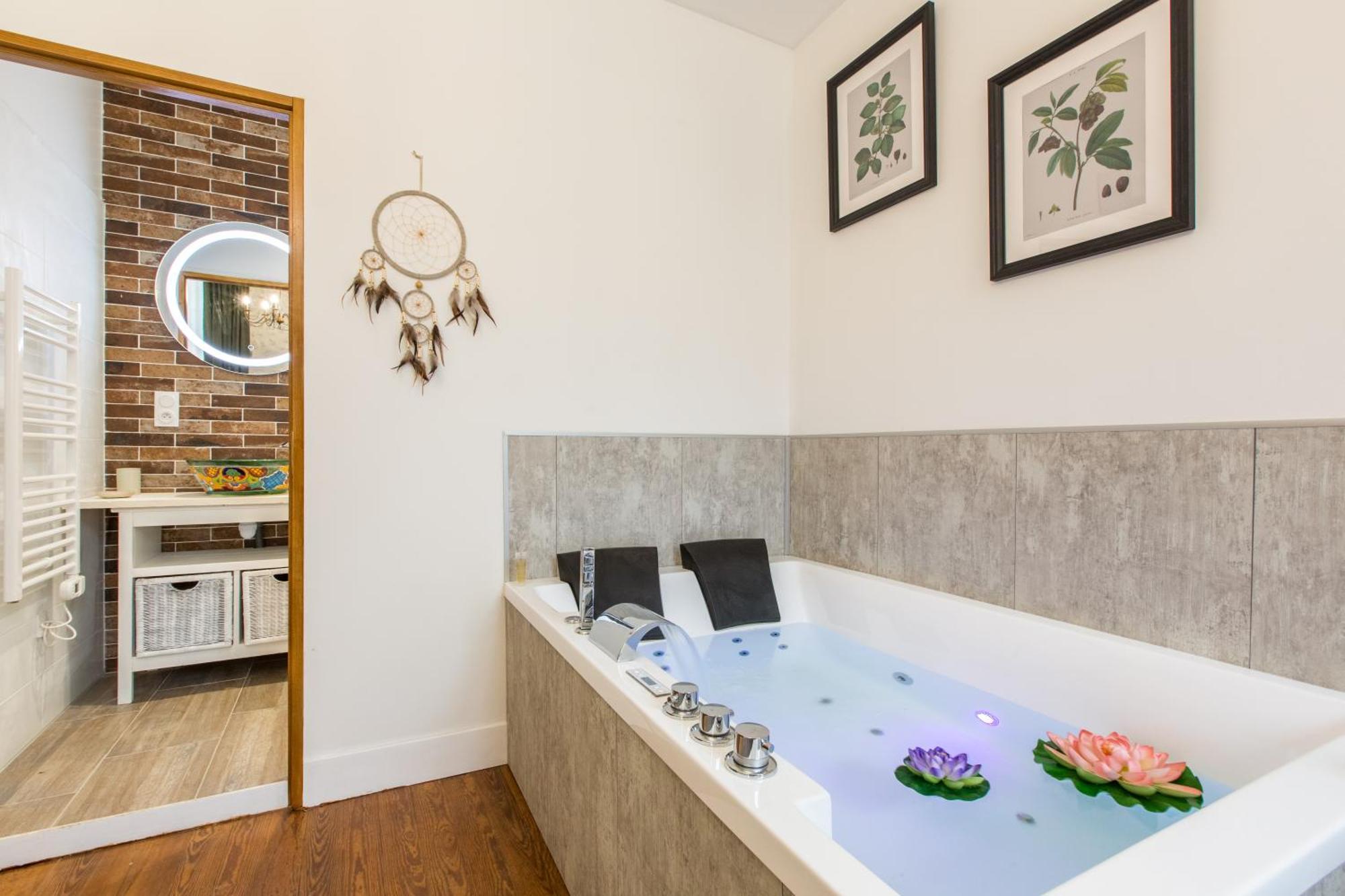 "Le Jardin Sur L'Eau "Chambres D'Hotes Et Appartements Tout Confort Aire-sur-l'Adour Exterior photo