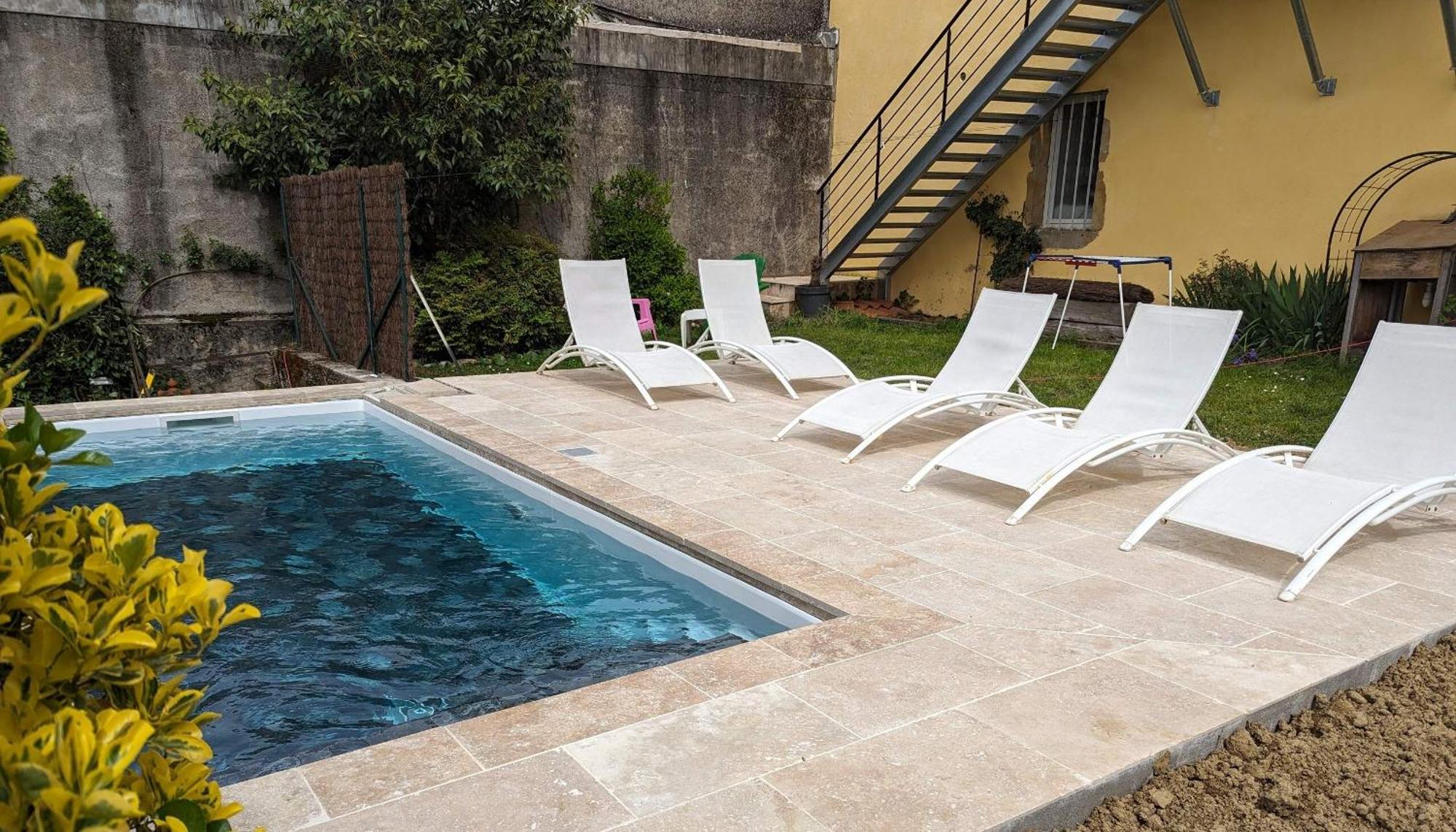 "Le Jardin Sur L'Eau "Chambres D'Hotes Et Appartements Tout Confort Aire-sur-l'Adour Exterior photo